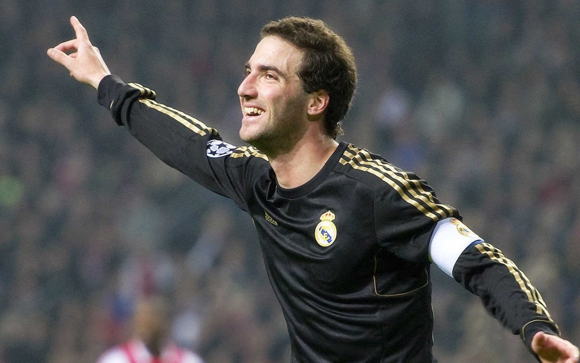 法甲华丽突破：速度与技巧的完美融合